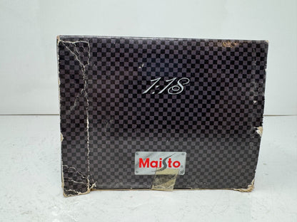 Maisto 1993 BMW 325i Convertible Silver Series 1:18 Diecast