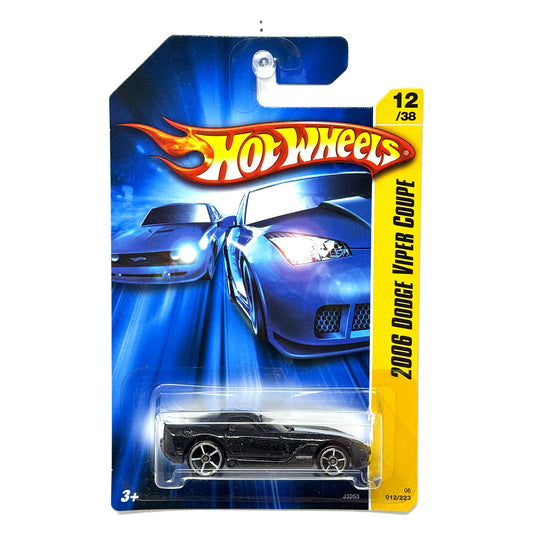 Hot Wheels 2006 Dodge Viper Coupe 1:64 Diecast