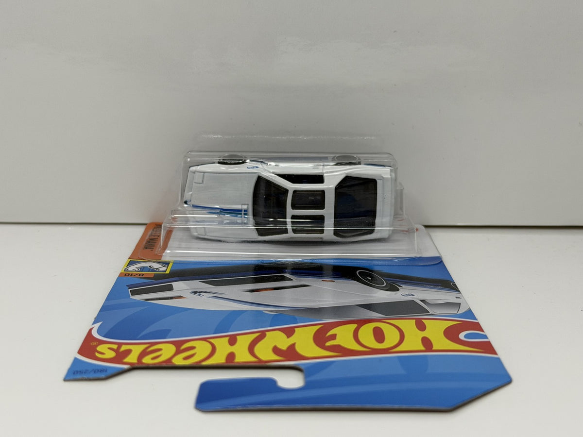 Hot Wheels Muscle Mania 1984 Pontiac Firebird 1:64 Diecast White