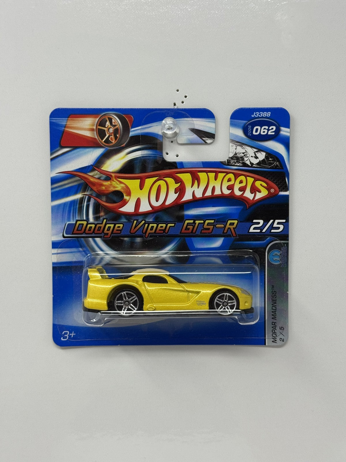 Hot Wheels Mopar Madness Dodge Viper GTS-R 1:64 Diecast Yellow Short Card