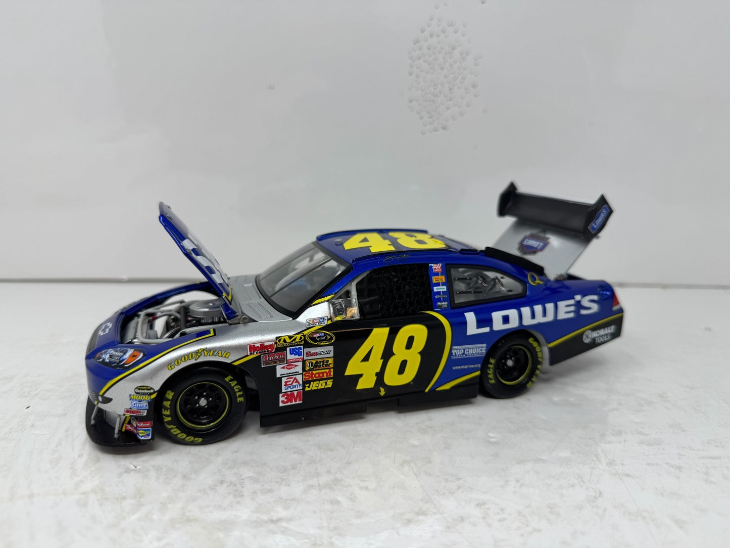 Action Nascar #48 Jimmie Johnson Lowe's 2008 Impala SS 1:24 Diecast