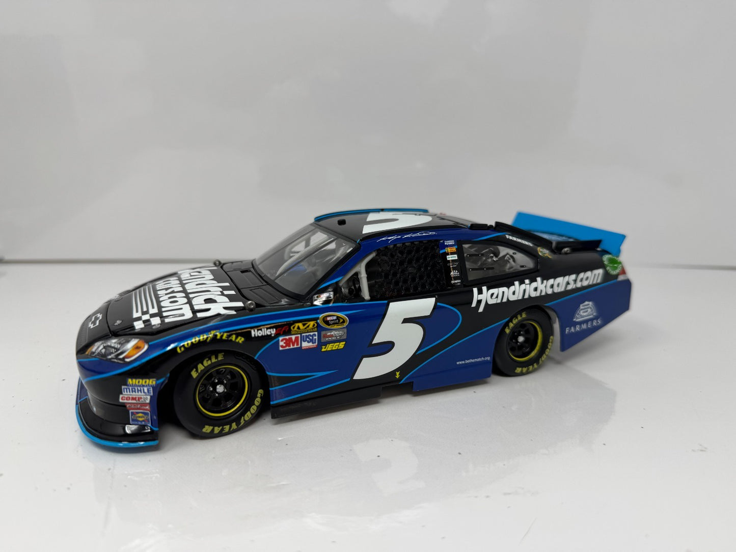 Lionel NASCAR Kasey Kahne #5 HendrickCars.com 2012 Chevrolet Impala 1:24 Diecast
