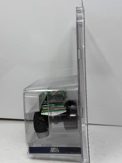 GreenLight Kings of Crunch 1990 Ford F-350 Bigfoot #4 CHASE 1:64 Diecast