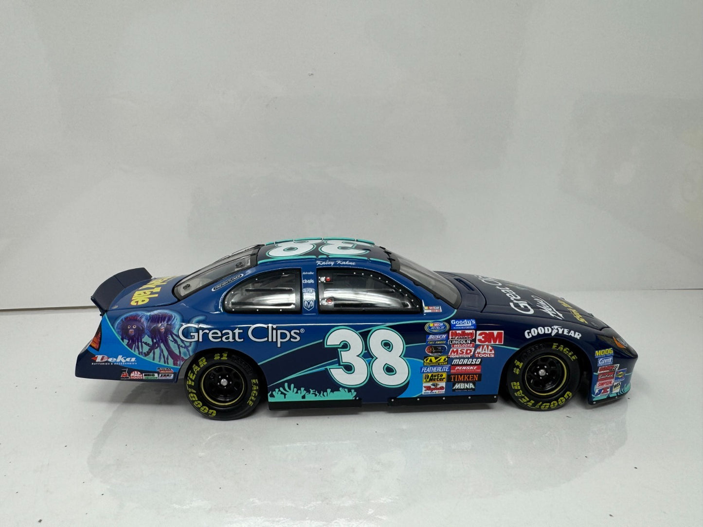 Action NASCAR Kasey Kahne #38 Great Clips Shark Tale Dodge Intrepid 1:24 Diecast