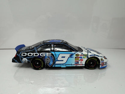 Action NASCAR Kasey Kahne #9 MOPAR 2004 Dodge Intrepid 1:24 Diecast