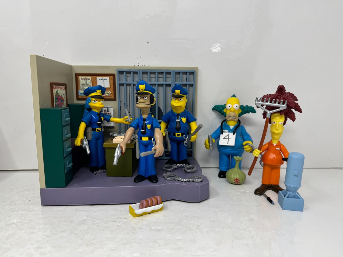 Simpsons World of Springfield Police Station Jail Playmates Playset Diorama