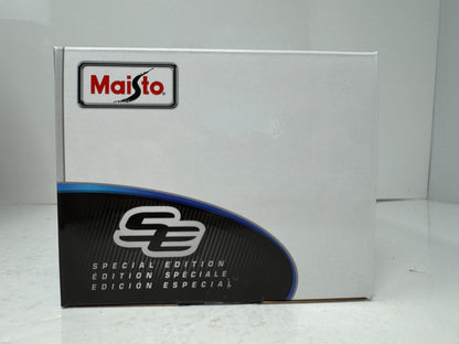 Maisto 1974 Chevrolet C10 Cheyenne Super Squarebody Special Edition 1:18 Diecast