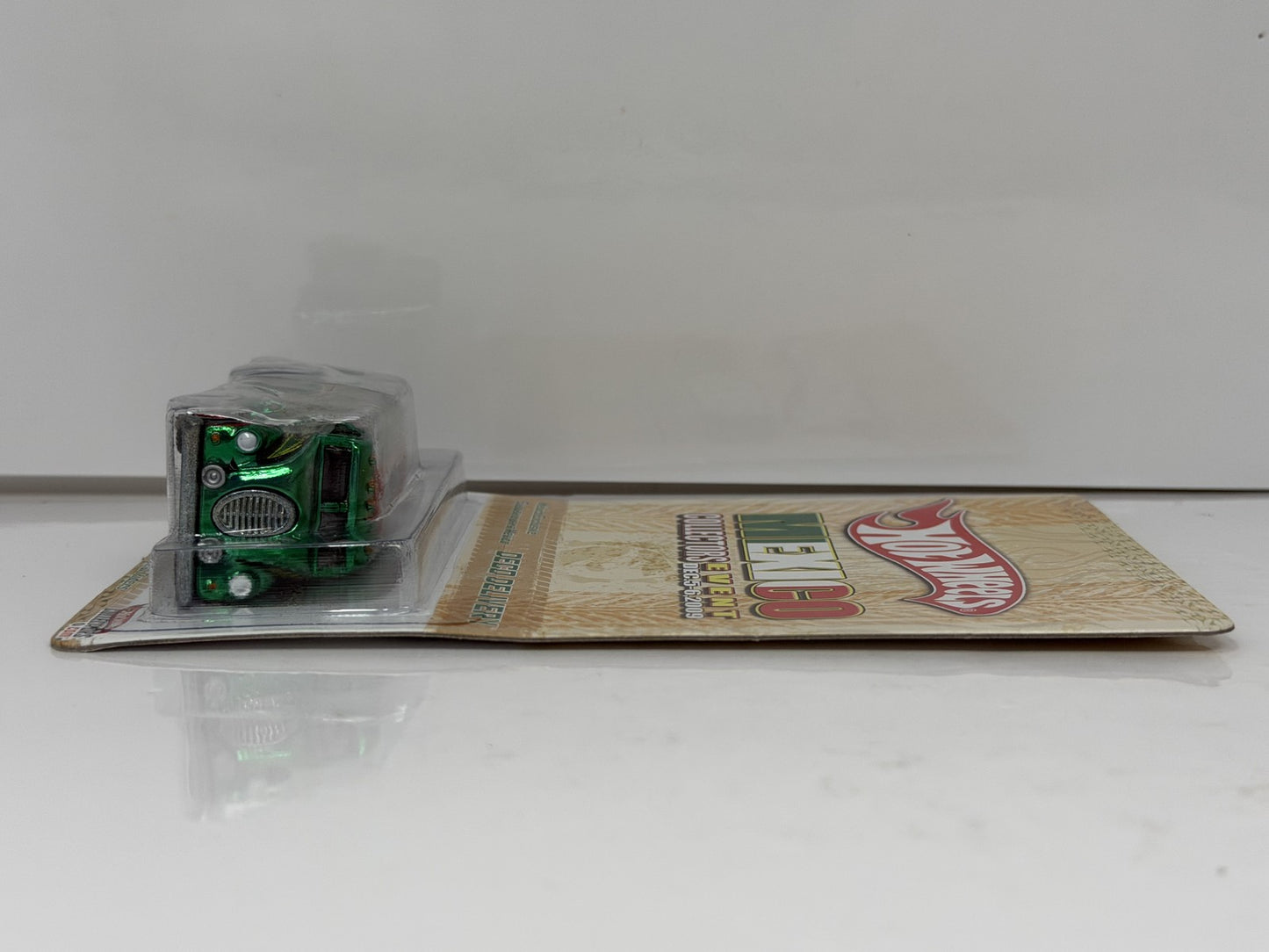 Hot Wheels 2009 Mexico Collectors Event Deco Delivery 1:64 Diecast 4678/5000