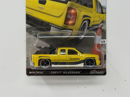 Hot Wheels Trucks Chevy Silverado 1:64 Diecast Real Riders