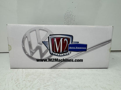 M2 Machines 1952 Volkswagen Beetle Deluxe Model CHASE 1:24 Diecast Gold Rims
