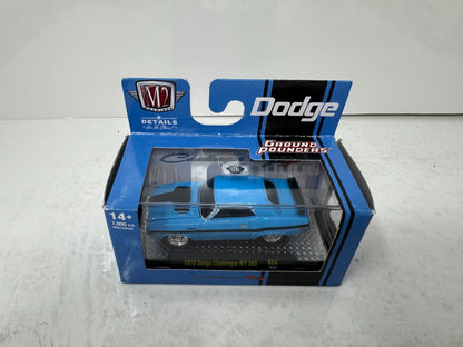 M2 Machines Ground Pounders 1970 Dodge Challenger R/T 383 1:64 Diecast