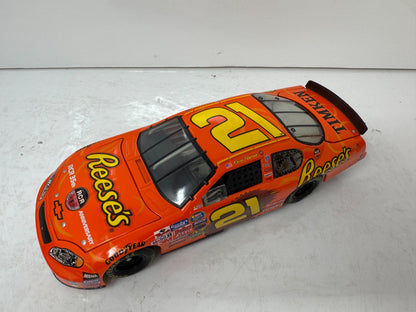 Action Nascar #21 Kevin Harvick Reese's RCR 35th Anniv. 2004 Chevy 1:24 Diecast