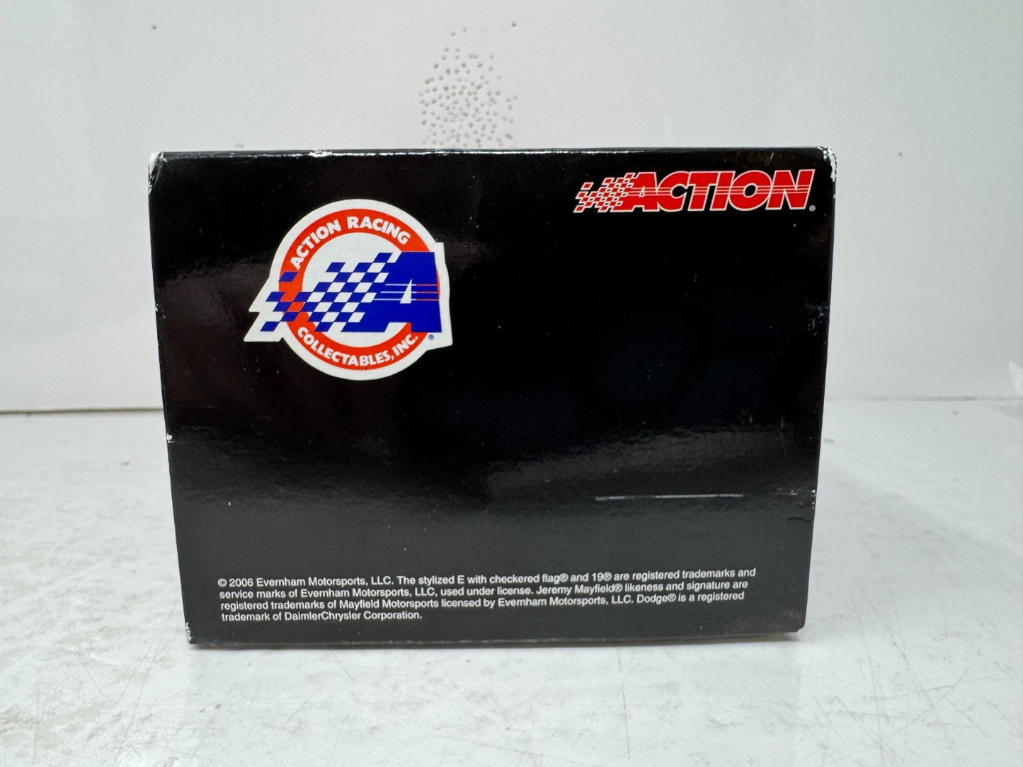 Action Nascar #19 Jeremy Mayfield Dodge Dealers 2006 Dodge Charger 1:24 Diecast