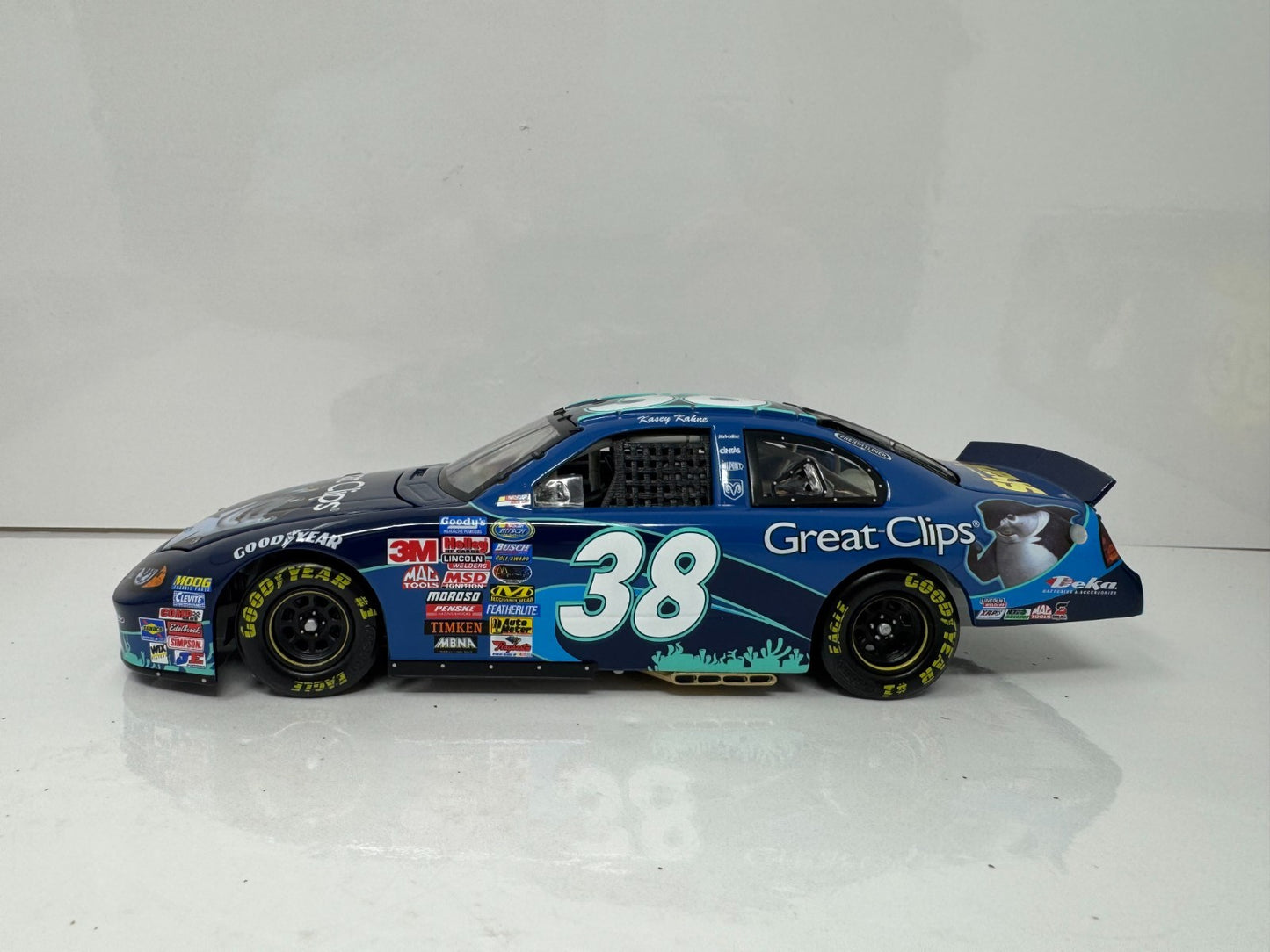 Action NASCAR Kasey Kahne #38 Great Clips Shark Tale Dodge Intrepid 1:24 Diecast