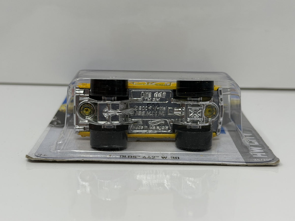 Hot Wheels HW City Oldsmobile 442 W-30 1:64 Diecast Yellow