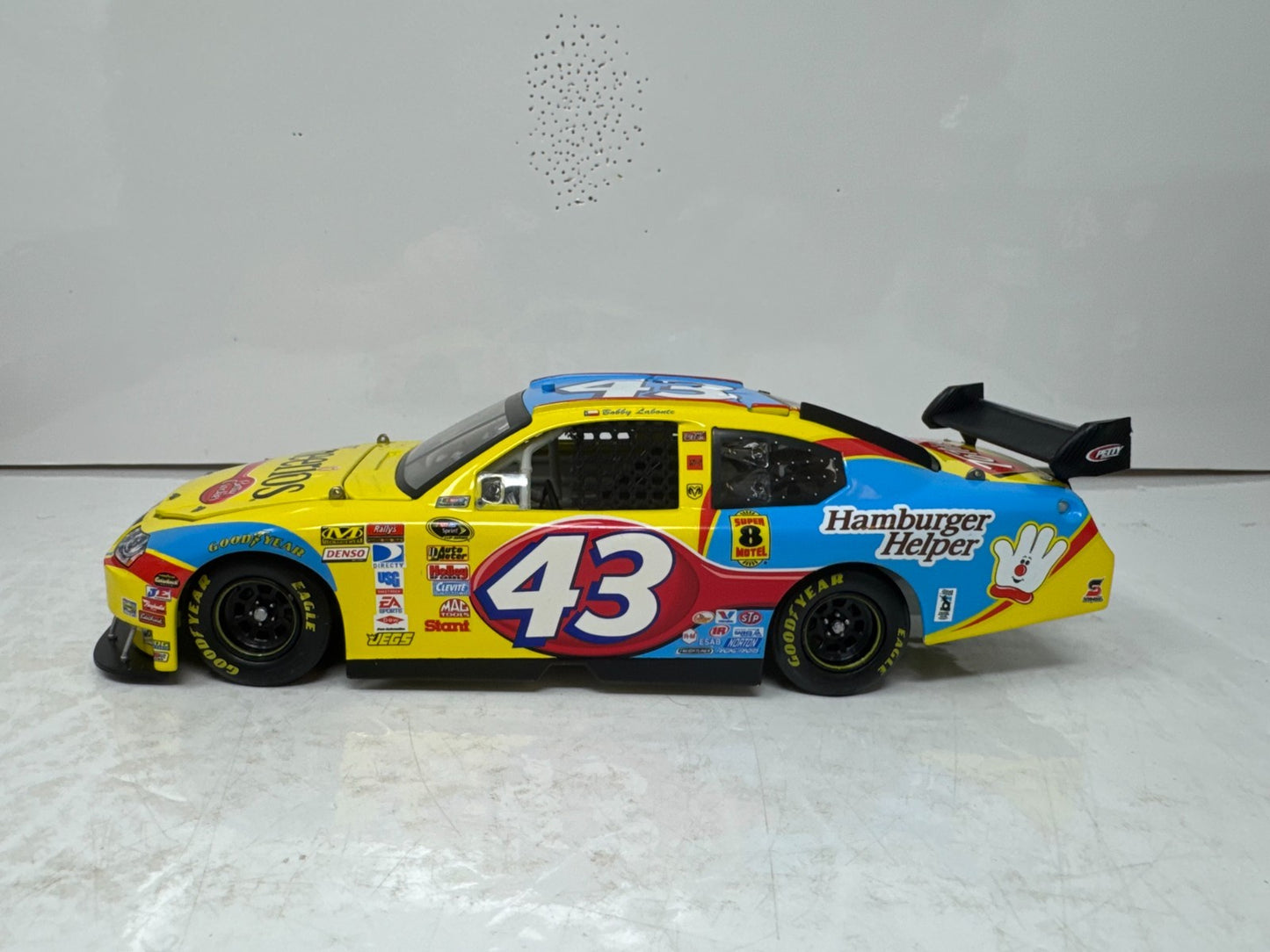 Action Nascar #43 Bobby Labonte Cheerios 2008 Charger 1:24 Diecast