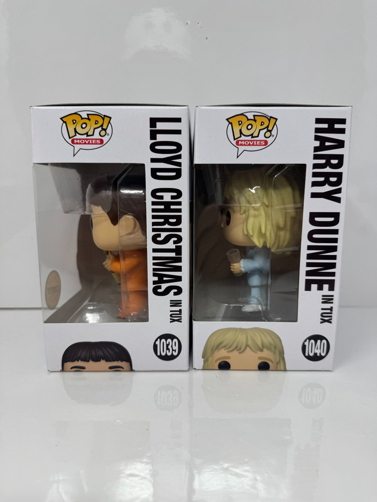 Funko Pop! Movies Dumb and Dumber Lloyd Christmas & Harry Dunne Chase Figure