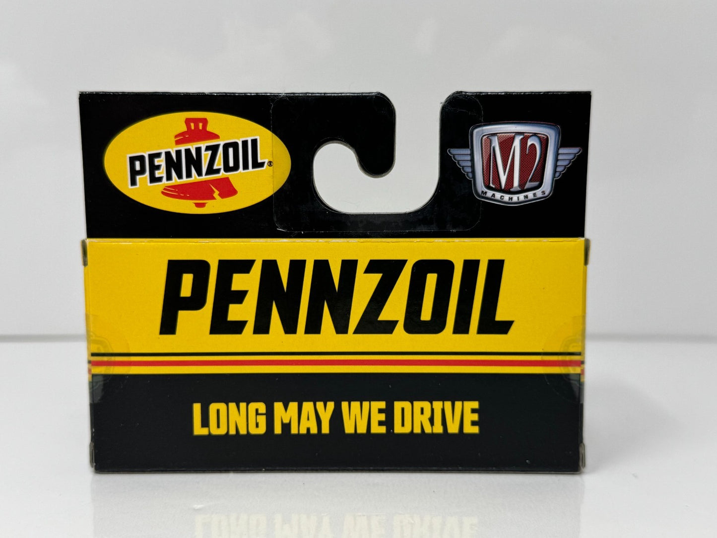 M2 Machines Pennzoil 1985 Chevrolet Camaro IROC-Z 1:64 Diecast