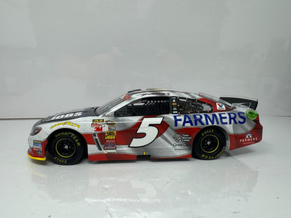Lionel NASCAR Kasey Kahne #5 Farmers GI Jobs Salutes 2014 Chevy SS 1:24 Diecast