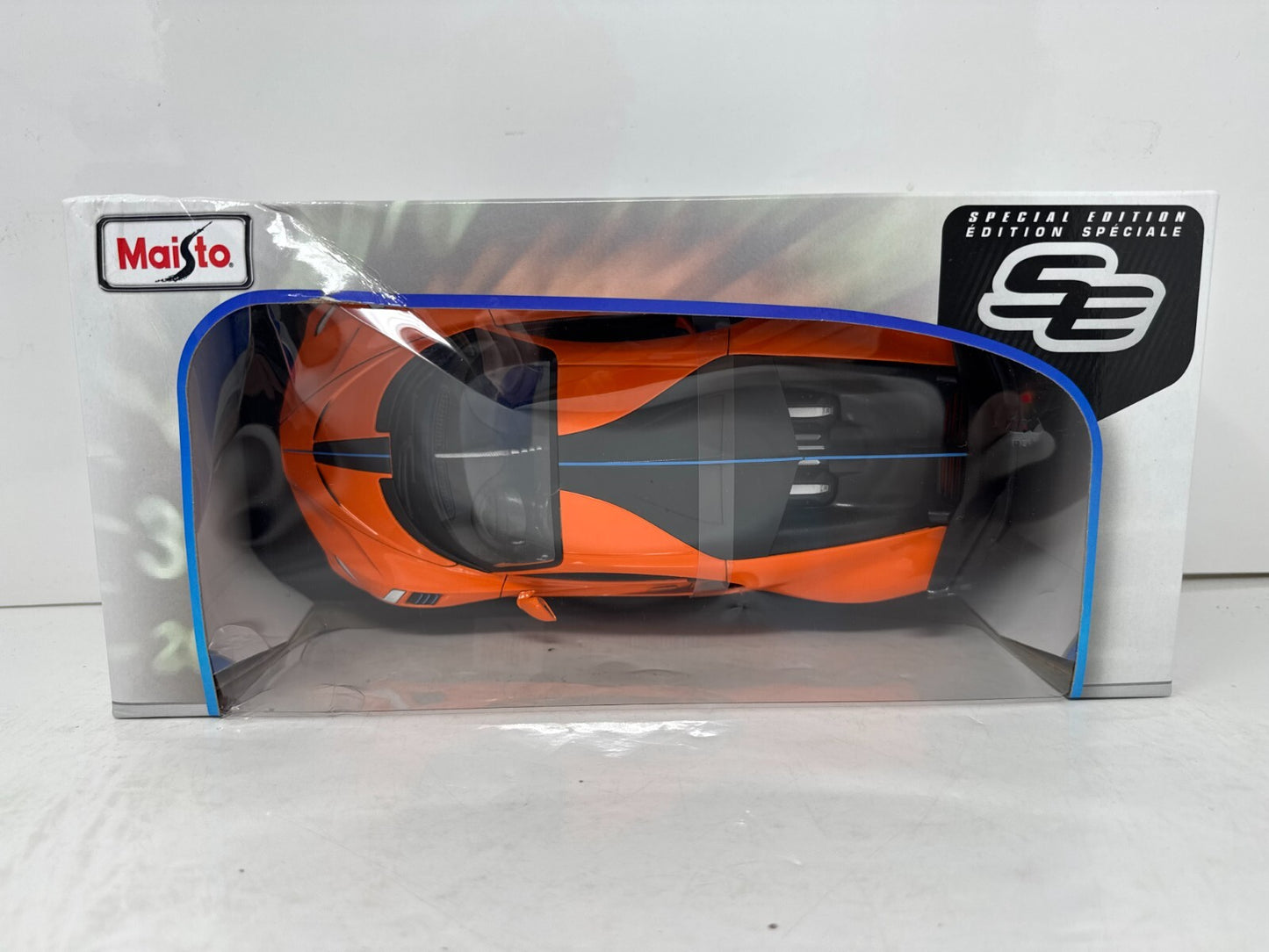 Maisto Bugatti Divo Special Edition 1:18 Diecast