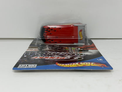 Hot Wheels Penske Auto Center Volkswagen Bus 1:64 Diecast Red