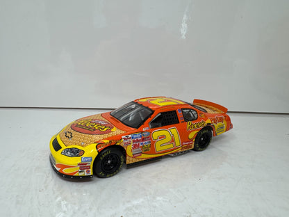 Action Nascar #21 Kevin Harvick Reese's Dealer Exclusive 2003 Chevy 1:24 Diecast