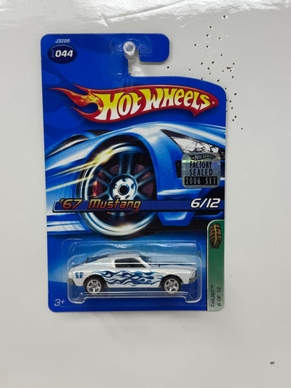 Hot Wheels T-Hunt 1967 Ford Mustang 1:64 Diecast Factory Sealed Treasure Hunt