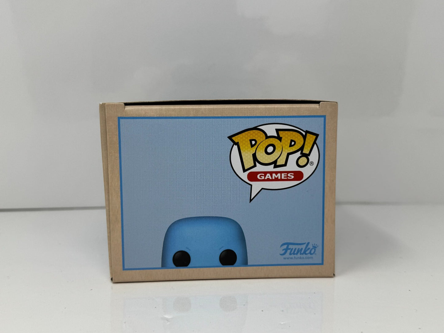 Funko Pop! Games Pokemon #504 Squirtle Soft Color Vinyl Figure