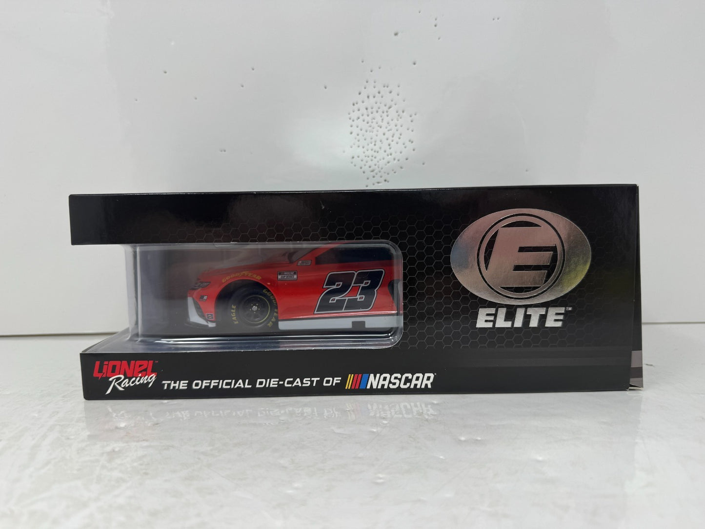 Lionel NASCAR RCCA Elite #23 Bubba Wallace DoorDash 2021 Camry 1:24 Diecast