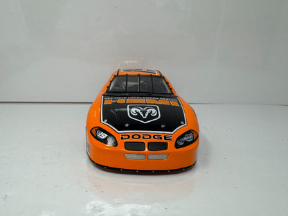Action NASCAR Jeremy Mayfield #19 Dodge Dealers 2004 Dodge Intrepid 1:24 Diecast