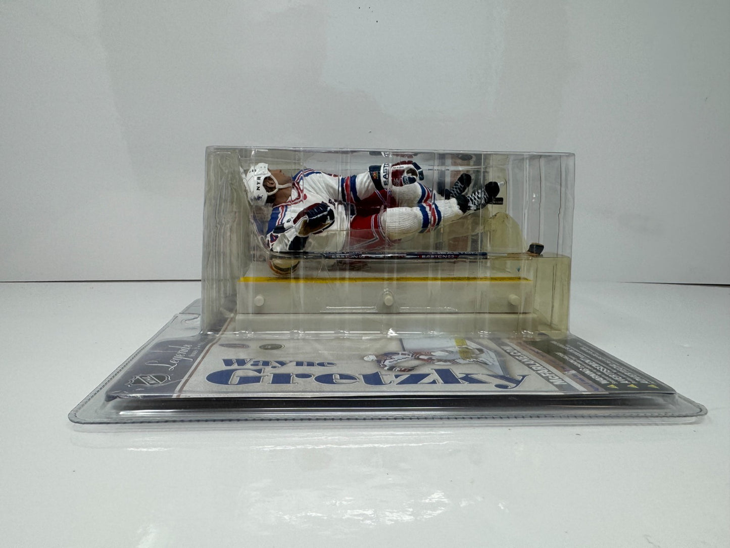 McFarlane NHL Wayne Gretzky New York Rangers Legends Series 3 Figure