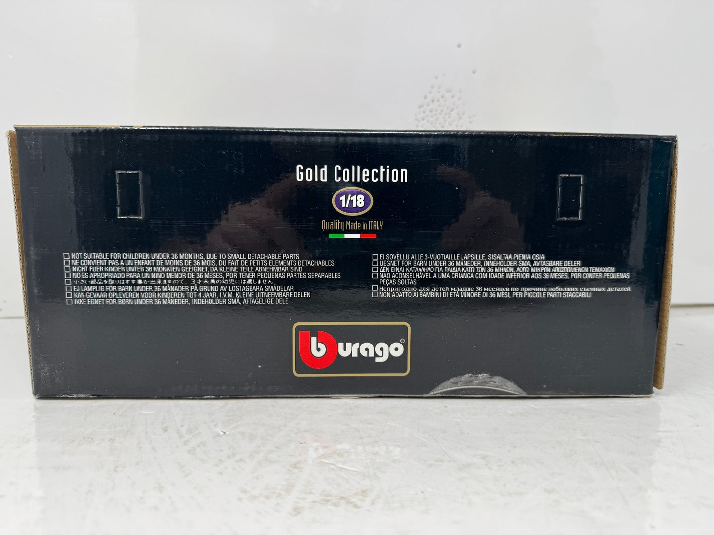 Bburago 1992 Dodge Viper RT/10 1:18 Diecast Gold Collection