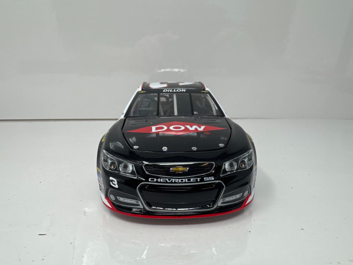 Lionel NASCAR Austin Dillon #3 Dow Automotive 2014 Chevrolet SS 1:24 Diecast