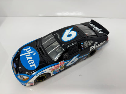 Team Caliber NASCAR Mark Martin #6 Pfizer 2003 Ford Taurus 1:24 Diecast