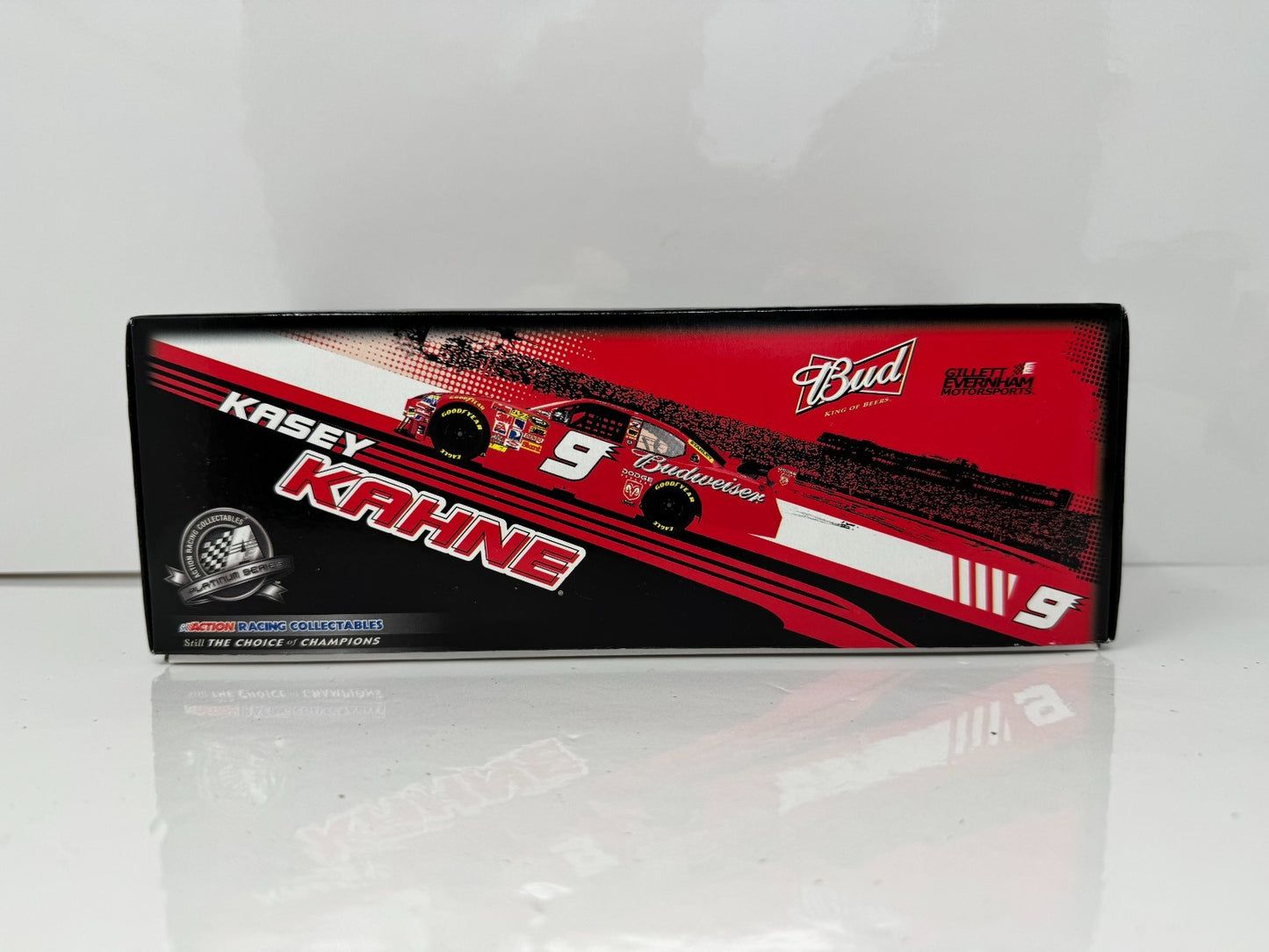 Action NASCAR Kasey Kahne #9 Budweiser 2009 Dodge Charger 1:24 Diecast
