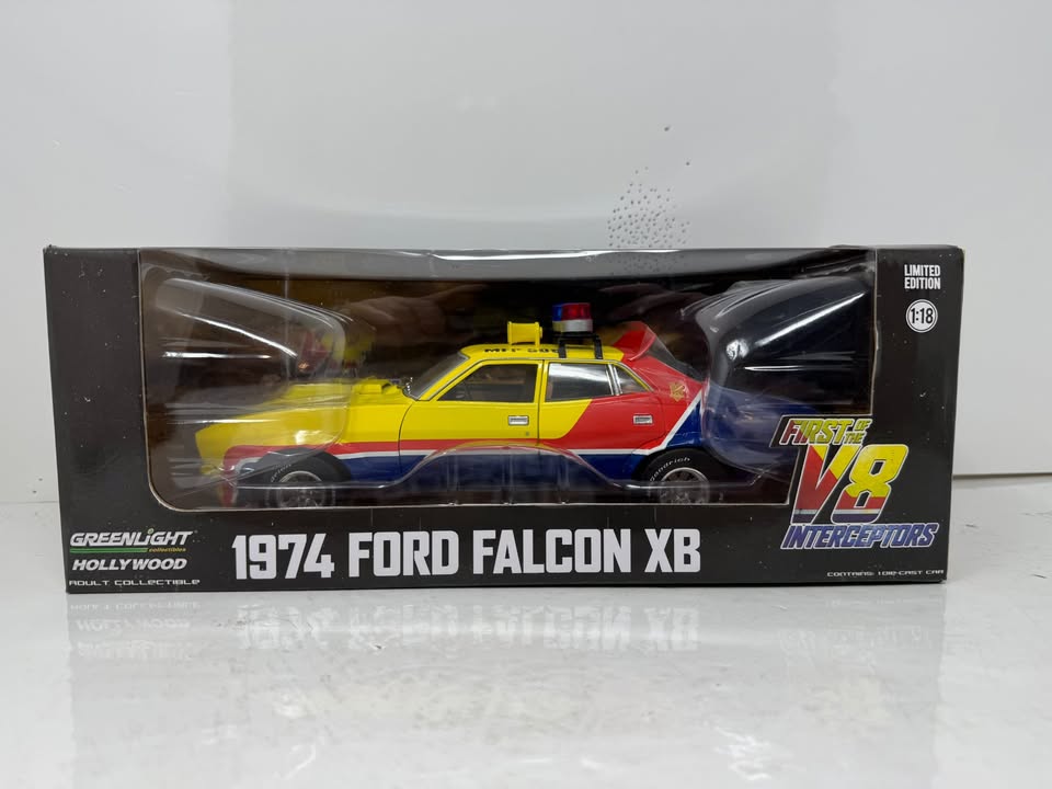 Greenlight Hollywood Rides 1974 Ford Falcon XB First of the V8 Interceptors 1:18 Diecast