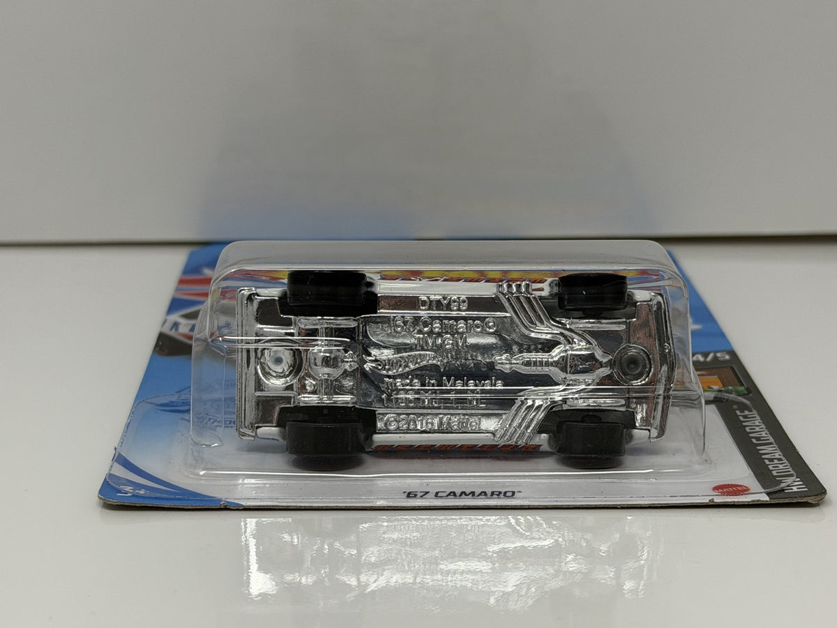 Hot Wheels HW Dream Garage 1967 Chevrolet Camaro 1:64 Diecast White
