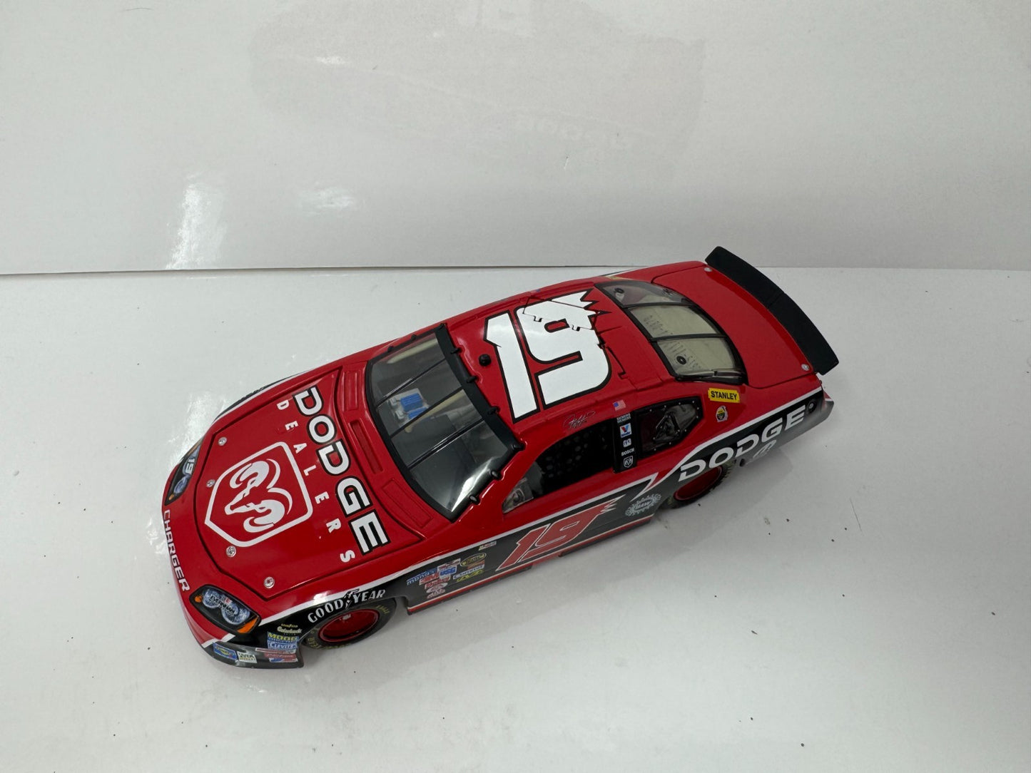 Action NASCAR Jeremy Mayfield #19 Dodge Dealers 2006 Dodge Charger 1:24 Diecast