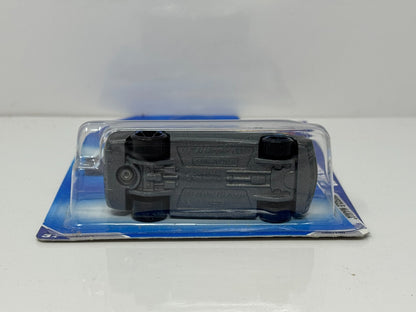 Hot Wheels Muscle Mania 2008 Dodge Challenger SRT8 1:64 Diecast Factory Sealed