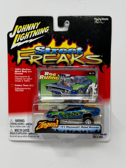 Johnny Lightning Street Freaks 1971 Plymouth Road Runner Zingers 1:64 Diecast