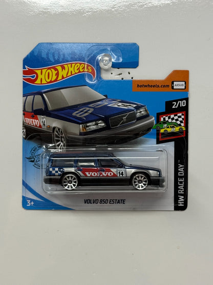 Hot Wheels Race Day Volvo 850 Estate 1:64 Diecast Short Card