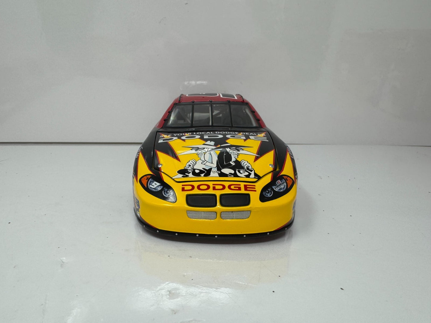 Action NASCAR Kasey Kahne #9 Mad Magazine 2004 Dodge Intrepid 1:24 Diecast