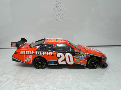 Action Nascar #20 Tony Stewart The Home Depot 2008 Camry 1:24 Diecast