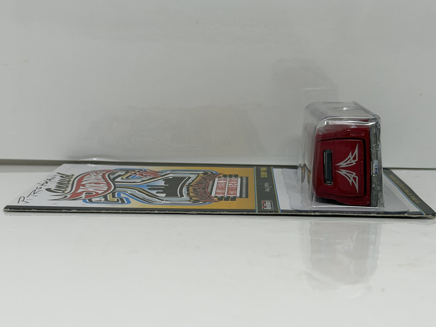 Hot Wheels 2011 25th Collectors Convention 1955 Chevy Panel 1:64 Diecast AUTO'd