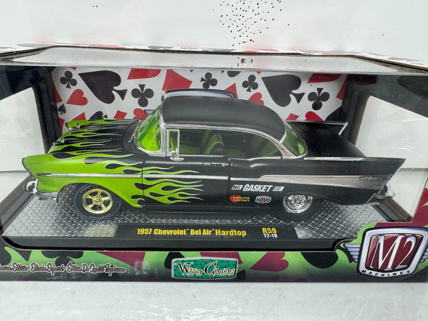 M2 Machines 1957 Chevrolet Bel Air Hardtop Wild Cards 1:24 Diecast
