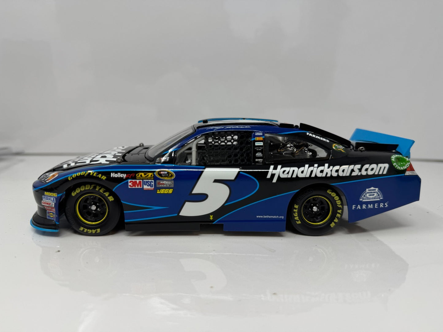 Lionel NASCAR Kasey Kahne #5 HendrickCars.com 2012 Chevrolet Impala 1:24 Diecast
