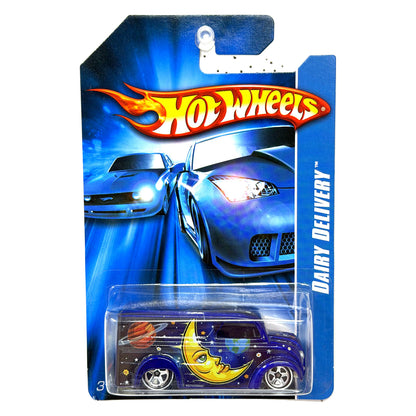 Hot Wheels 2007 All Stars Dairy Delivery "Luna Lu" 1:64 Diecast