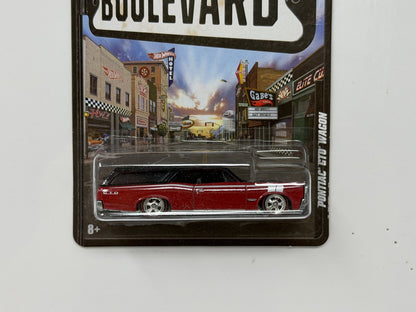 Hot Wheels Boulevard Pontiac GTO Wagon 1:64 Diecast Real Riders