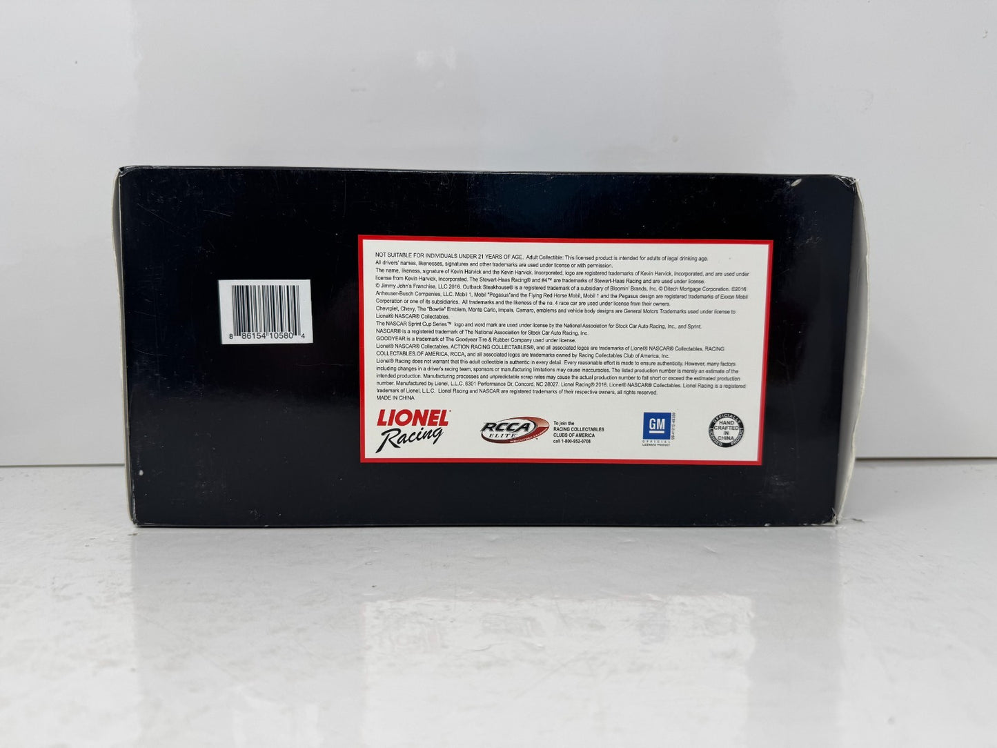 Lionel Racing Nascar #4 Kevin Harvick Busch Beer 2016 Chevy SS 1:24 Diecast