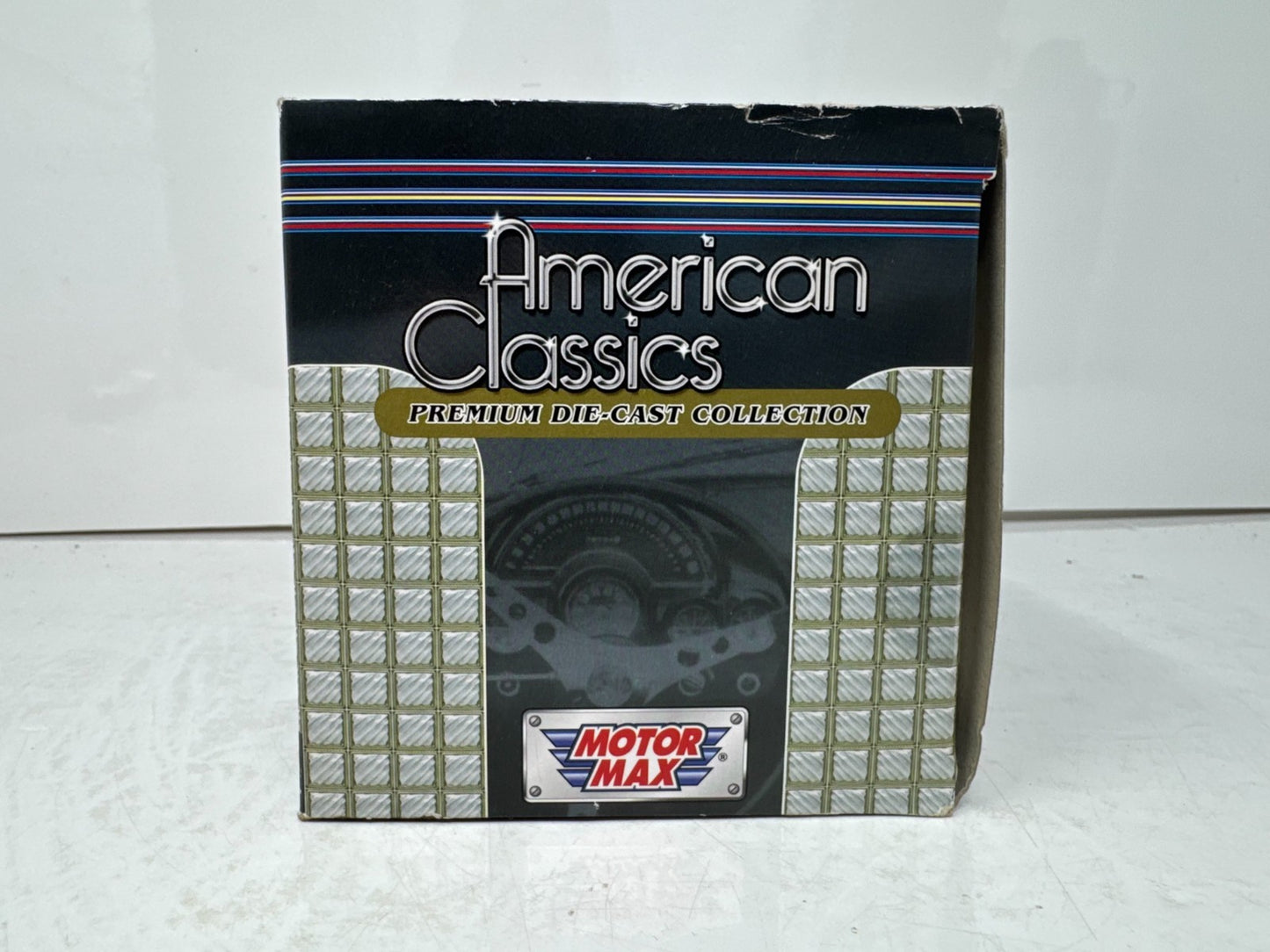 Motormax American Classics 1967 Chevrolet Corvette 1:24 Diecast